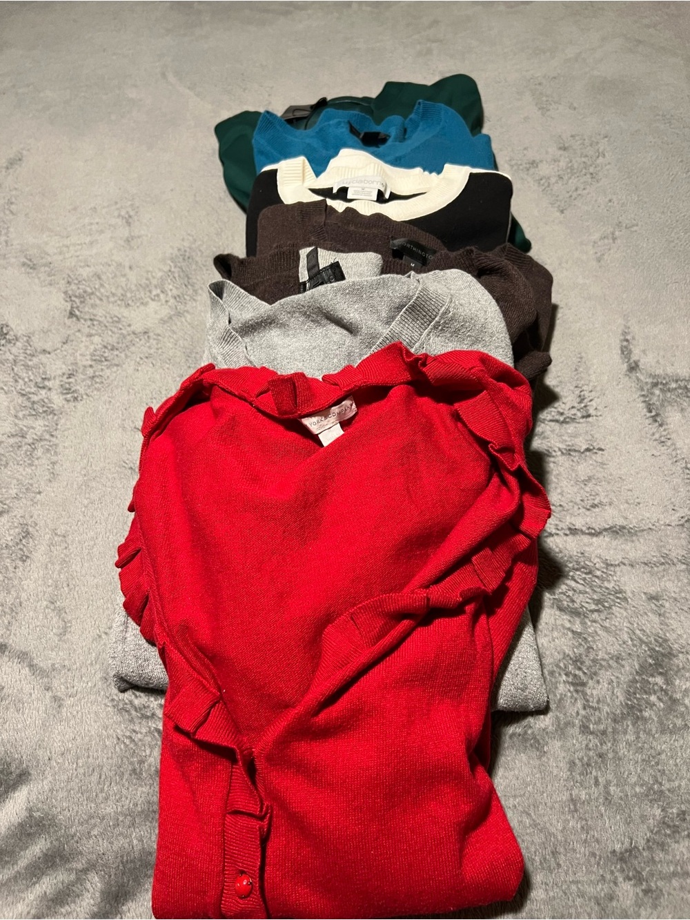 🔥 Bundke  7 Women's sweaters  in Red, Gray, Brown, Brown , Teal, Green